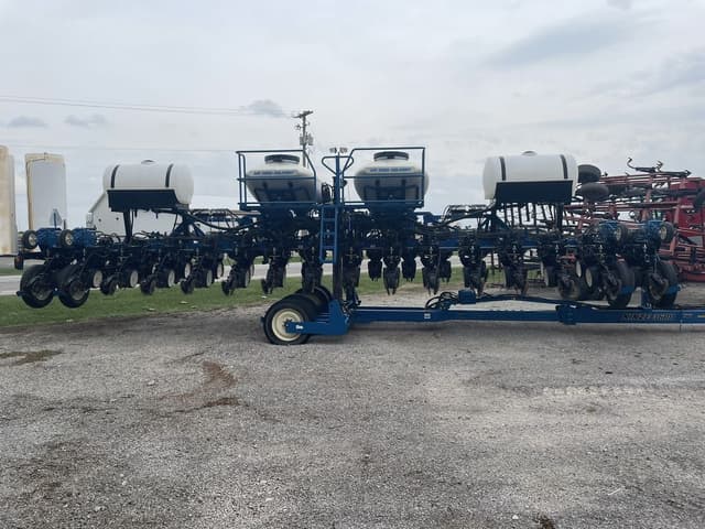 Image of Kinze 3600ASD equipment image 4