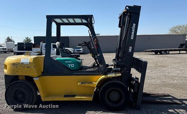 Image of Komatsu FD70T-10 equipment image 3