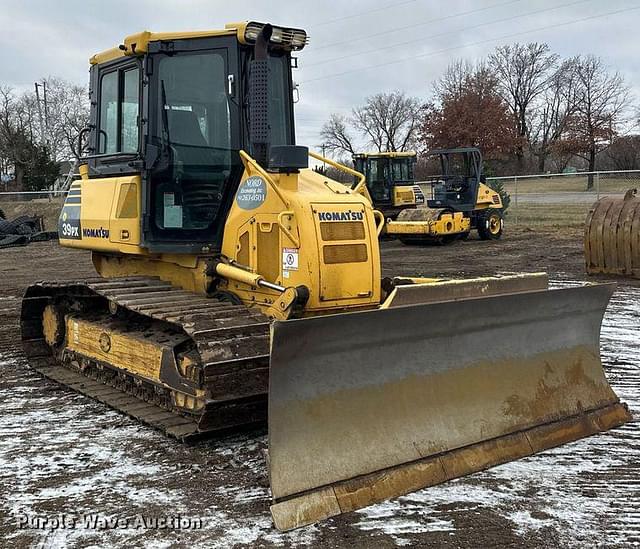 Image of Komatsu D39PX-22 equipment image 2