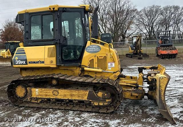 Image of Komatsu D39PX-22 equipment image 3