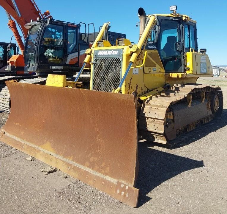 2011 Komatsu D65EX Equipment Image0