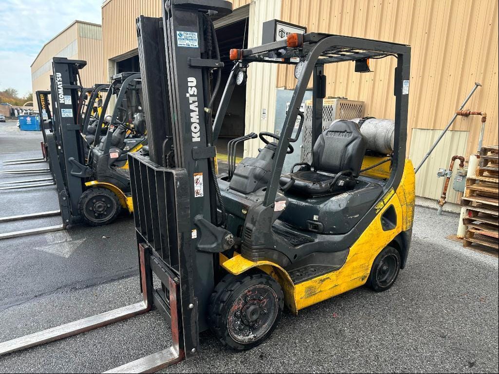 2011 Komatsu FG25 Equipment Image0