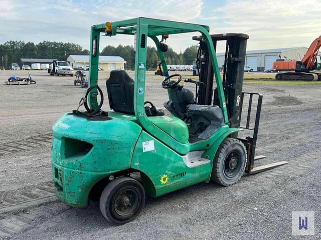 Image of Komatsu FG25ST-16 equipment image 4