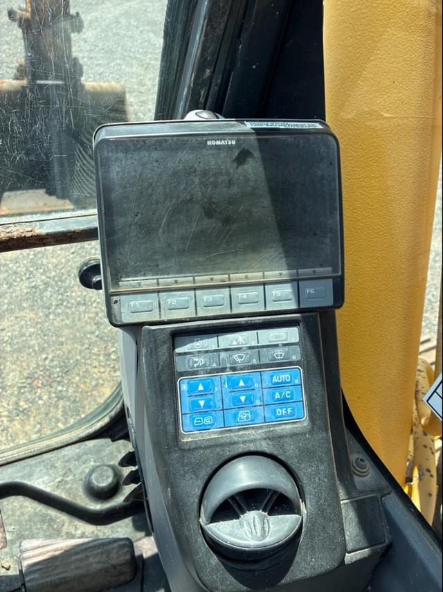 Image of Komatsu PC160LC equipment image 4
