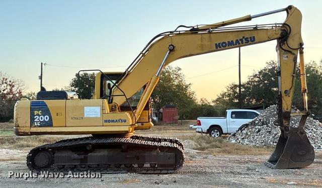 Image of Komatsu PC200LC-8 equipment image 3