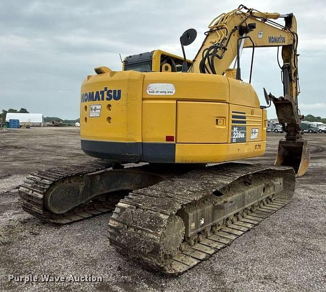 Image of Komatsu PC228US LC equipment image 4