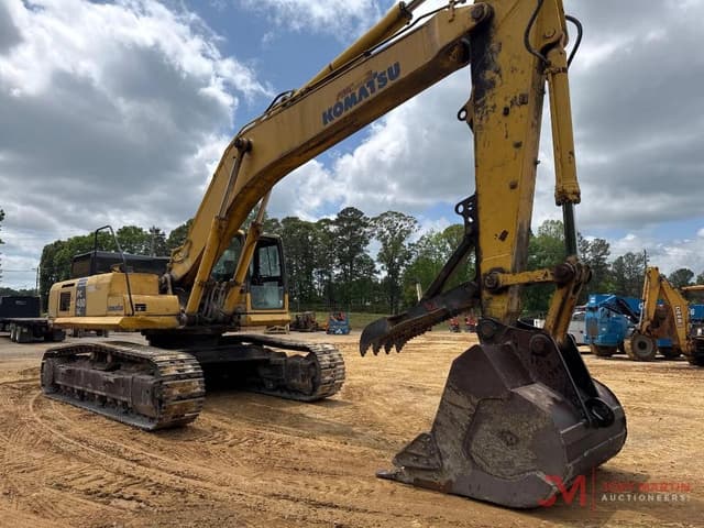 Image of Komatsu PC450LC-8 equipment image 2