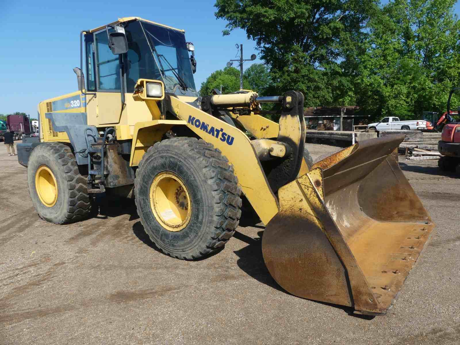 Main image Komatsu WA320-6