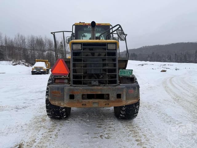 Image of Komatsu WA380-6 equipment image 3