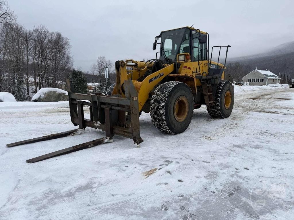 2011 Komatsu WA380-6 Equipment Image0