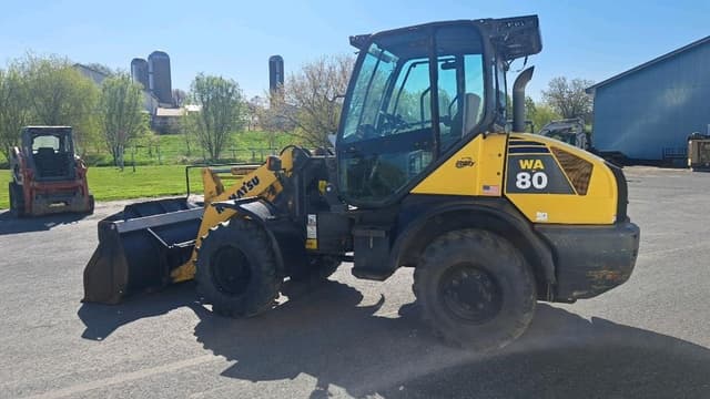 Image of Komatsu WA80 equipment image 2