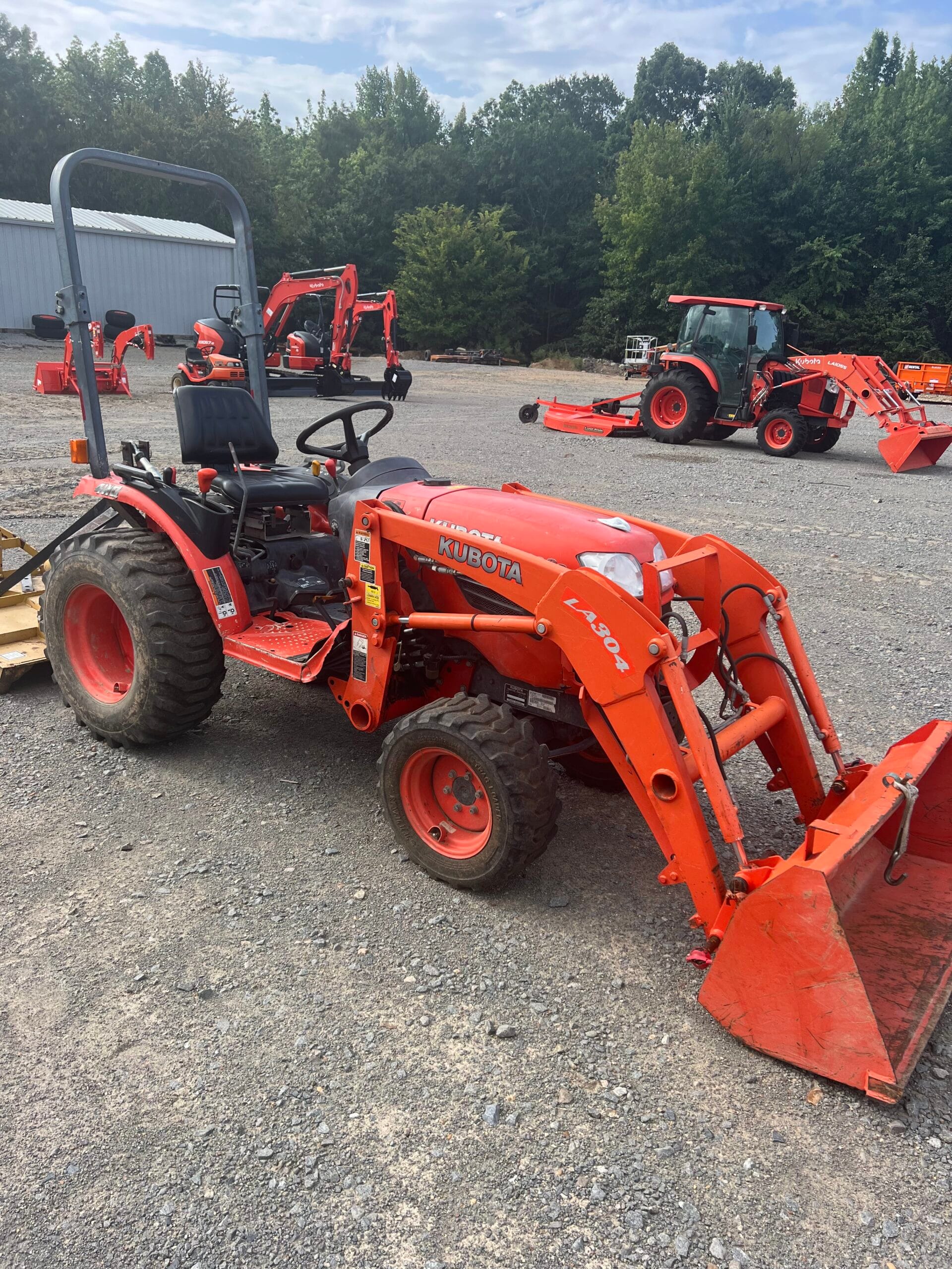 2011 Kubota B2320DTN Equipment Image0