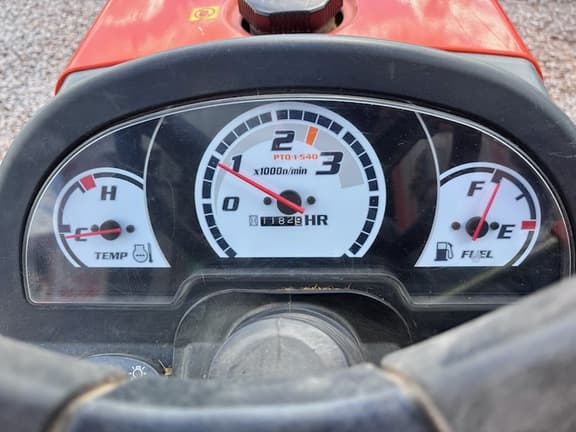 Image of Kubota B3030 equipment image 4