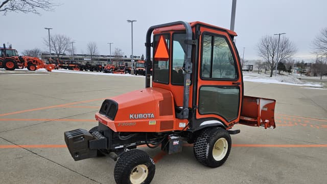 Image of Kubota F3080 equipment image 4