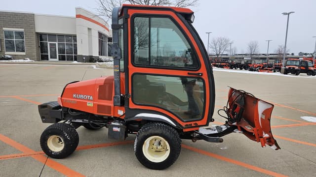 Image of Kubota F3080 equipment image 3