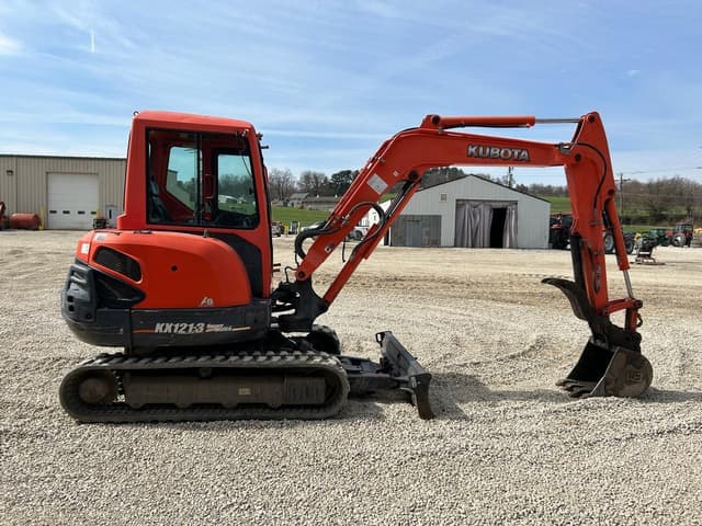 Image of Kubota KX121-3 equipment image 4