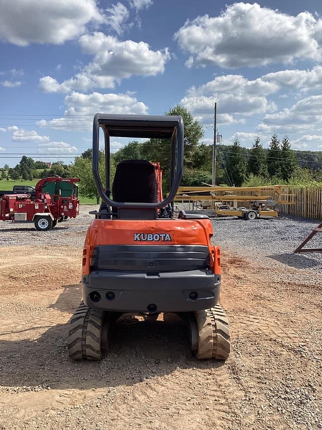 Image of Kubota KX71-3 equipment image 3