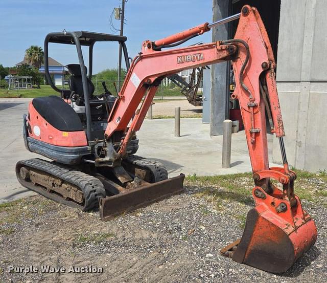 Image of Kubota KX71-3S equipment image 2