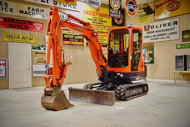 Image of Kubota KX91-3 equipment image 4