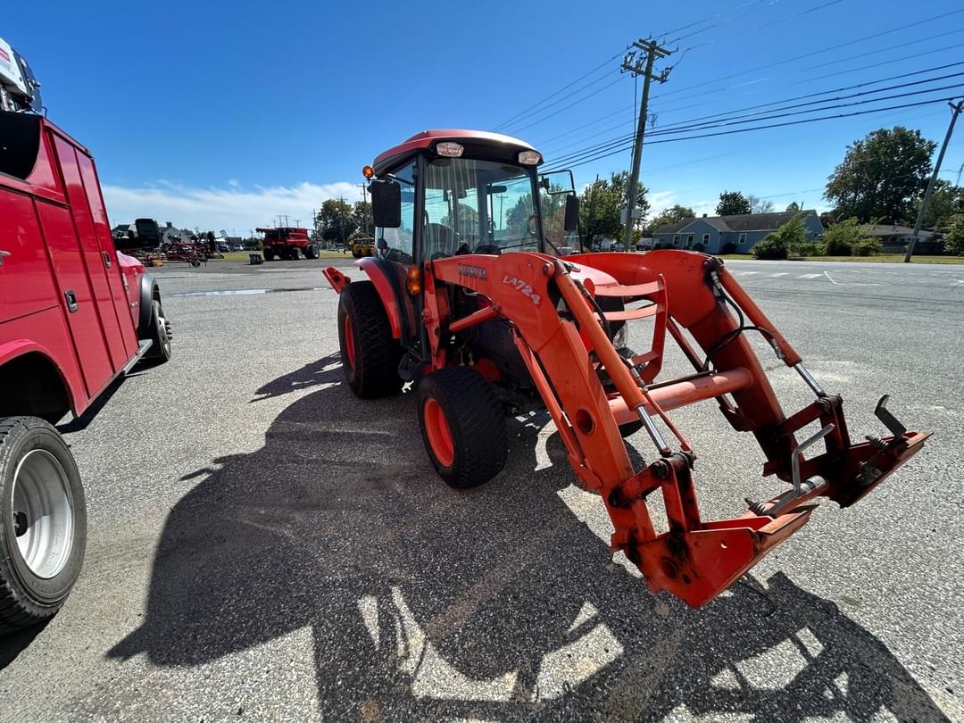 Image of Kubota L3240 Image 0
