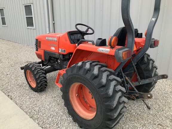 2011 Kubota L3400 Tractors Less than 40 HP for Sale | Tractor Zoom