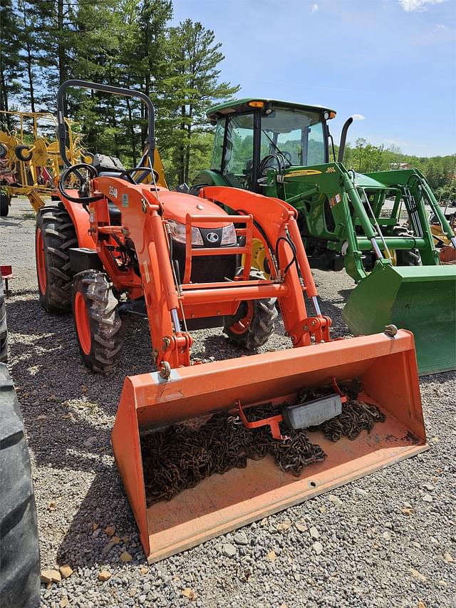 Image of Kubota L3800D equipment image 4