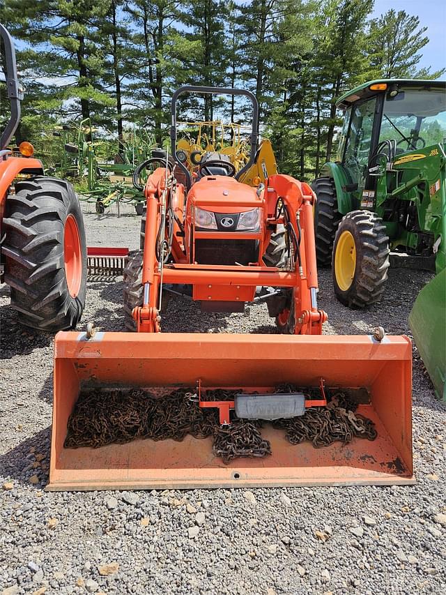 Image of Kubota L3800D equipment image 3