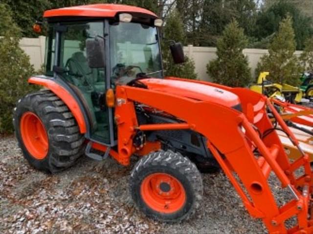 Image of Kubota L3940 equipment image 1