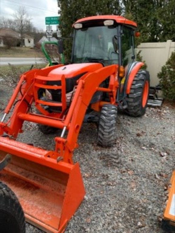 2011 Kubota L3940 Equipment Image0