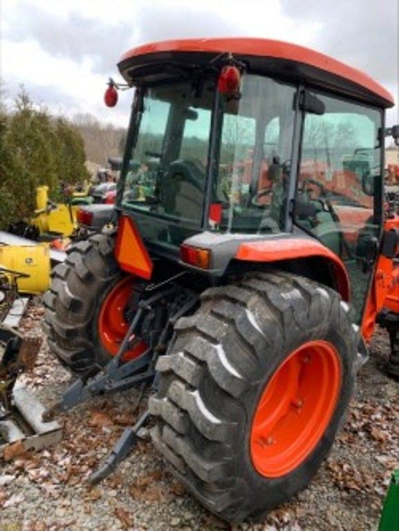 Image of Kubota L3940 equipment image 3