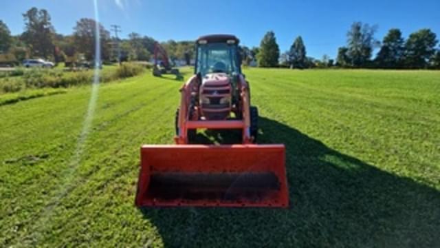 Image of Kubota L5740 equipment image 2