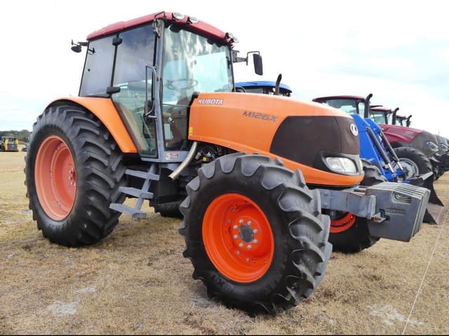 Image of Kubota M126X equipment image 1