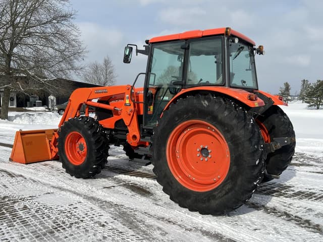 Image of Kubota M135X equipment image 3