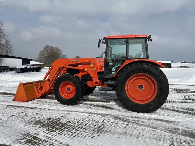 Image of Kubota M135X equipment image 2