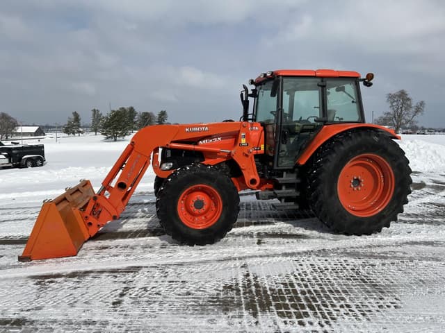 Image of Kubota M135X equipment image 1