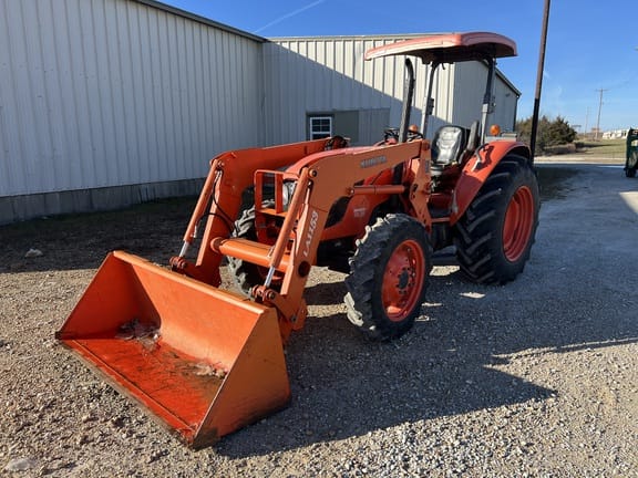2011 Kubota M7040 Equipment Image0