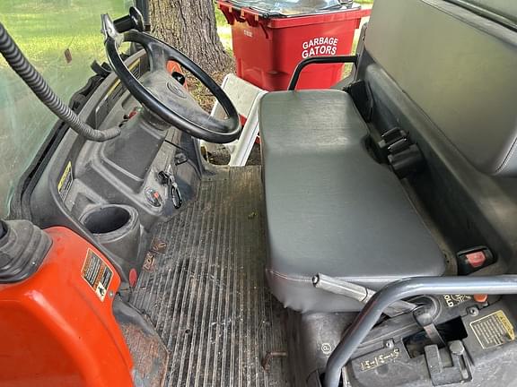 Image of Kubota RTV1140 equipment image 2