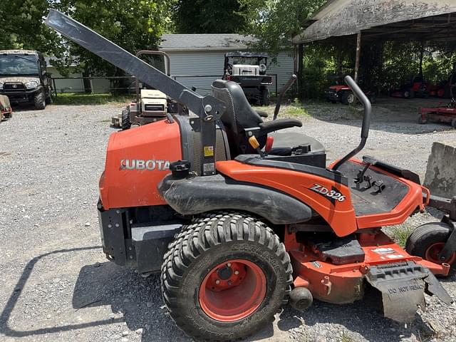 Image of Kubota ZD326P equipment image 1
