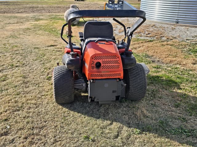 Image of Kubota ZD331 equipment image 3