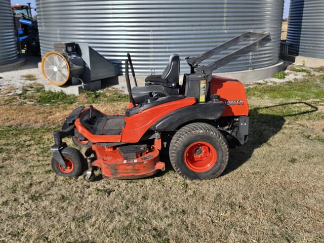 Image of Kubota ZD331 equipment image 1