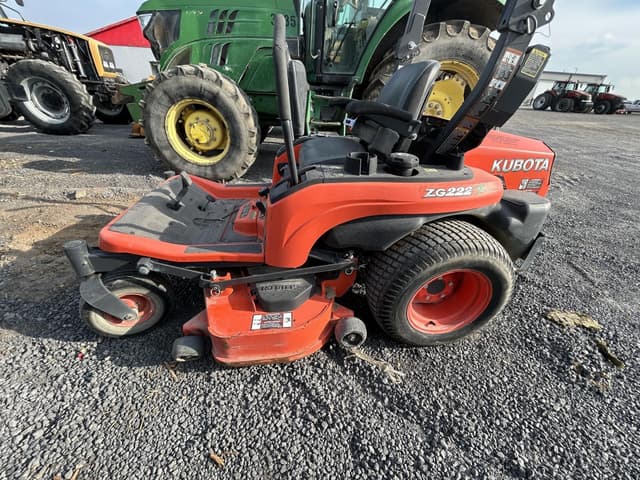 Image of Kubota ZG222 equipment image 3