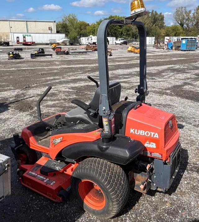 Image of Kubota ZG327 equipment image 2