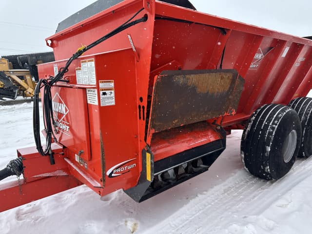 Image of Kuhn Knight 8124 equipment image 1