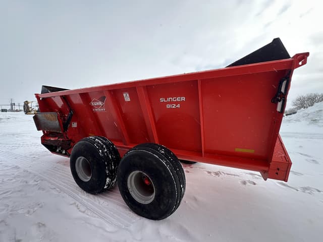 Image of Kuhn Knight 8124 equipment image 2