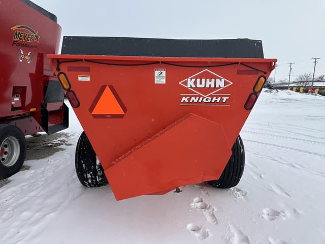 Image of Kuhn Knight 8124 equipment image 4