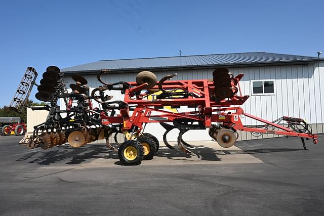 Image of Kuhn Krause Dominator 4850 equipment image 1