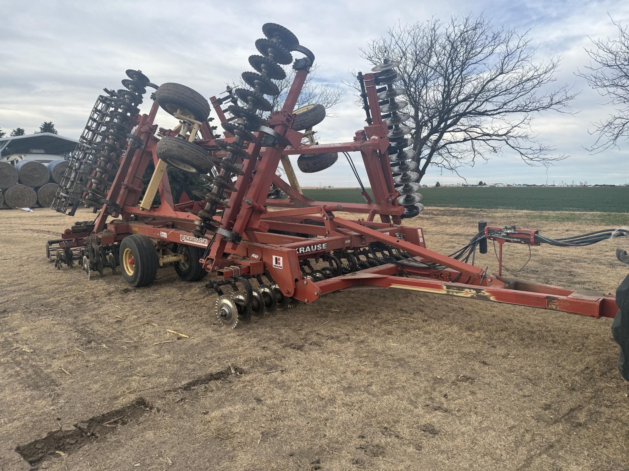 2011 Kuhn Krause 8000-30 Equipment Image0