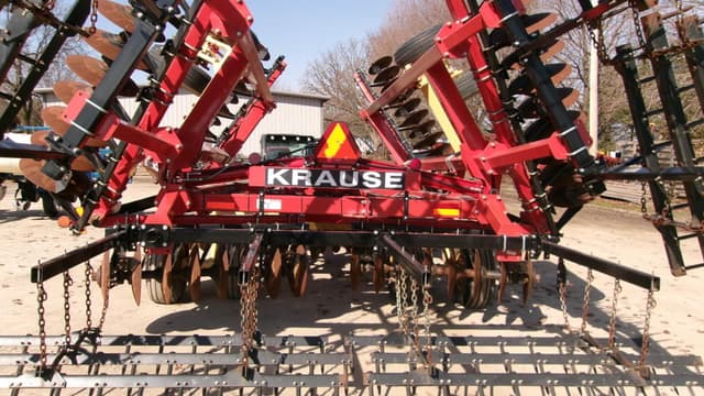 Image of Kuhn Krause 8200 equipment image 2
