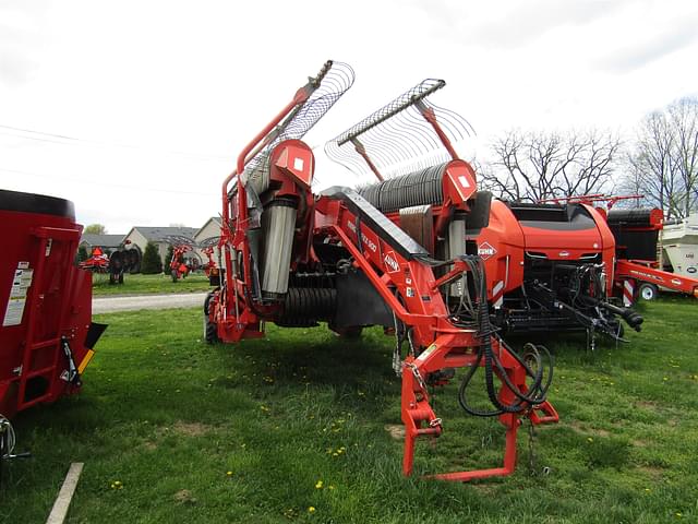 Image of Kuhn Merge-Maxx 900 equipment image 1