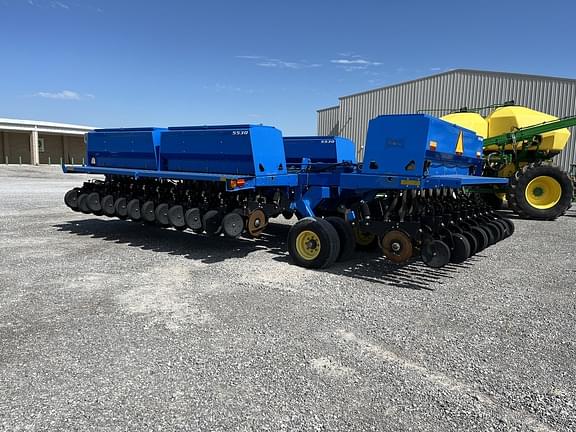 Image of Landoll 5530 equipment image 2